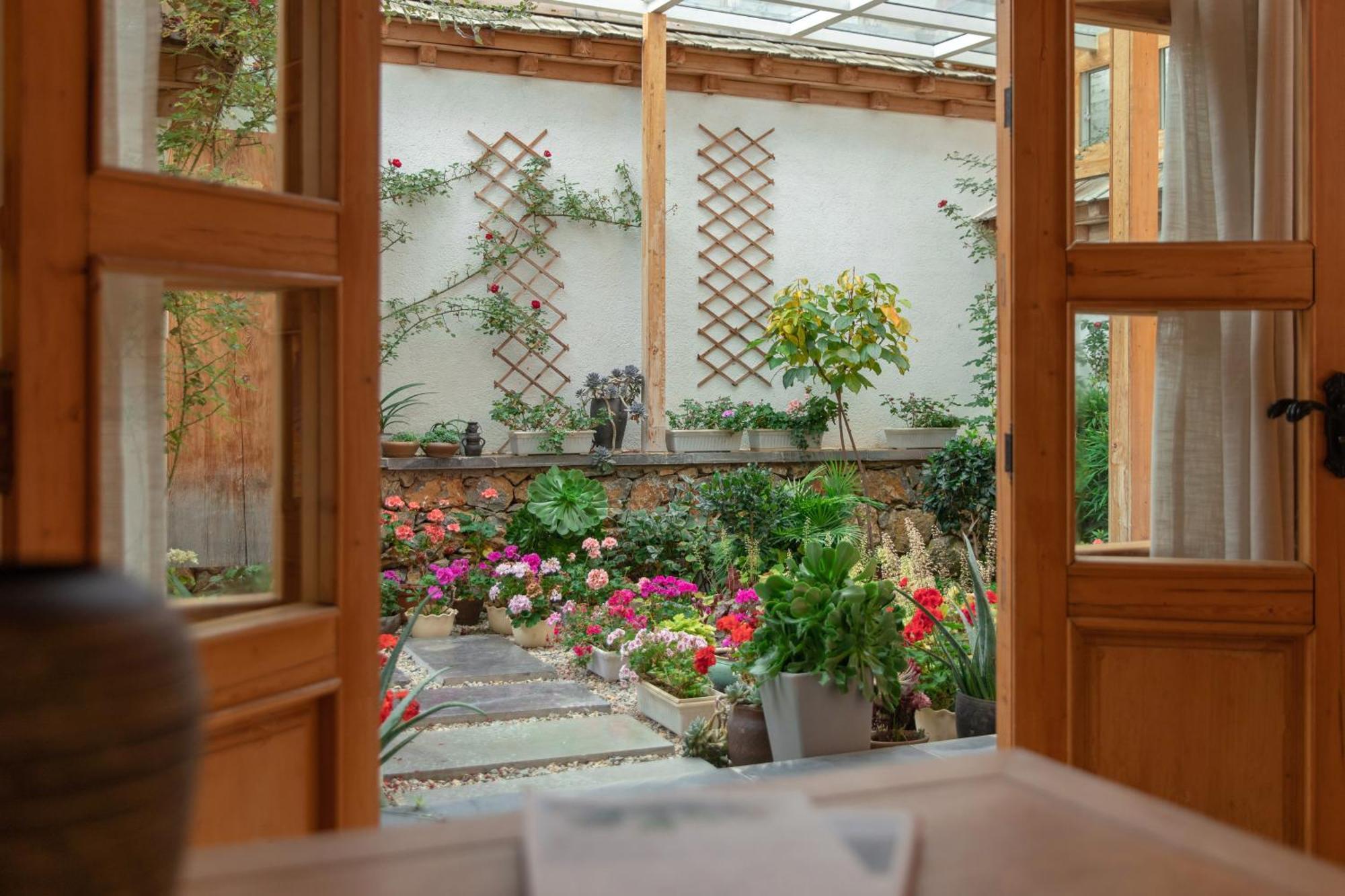 Courtyard Shangri-La 藏舍小院 エクステリア 写真